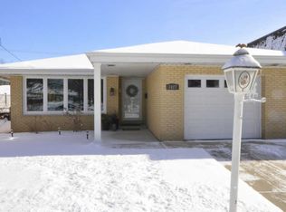 7427 N Overhill Ave, Chicago, IL 60631