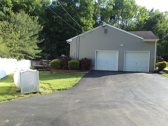 2nd image of 1250 W 31st St