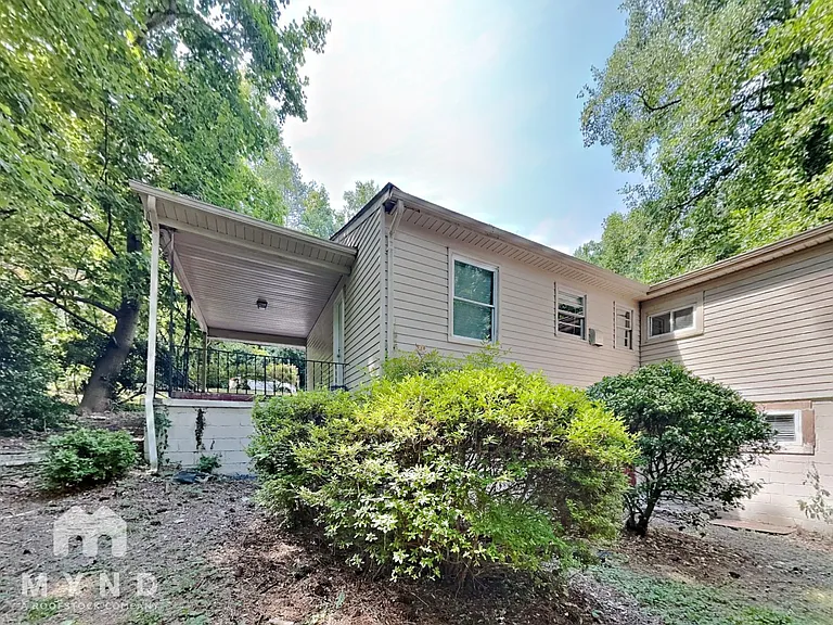 502 Fairlane Cir NW — Photo 20