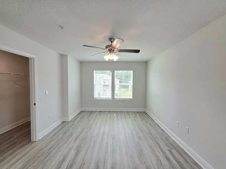 8742 Meadow Flower Ln — Photo 6