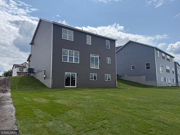 2nd image of 1709 Meadows Dr NE