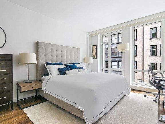 5th image of 133 W 22nd St APT 8B