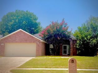 3203 Blue Jay Dr, Corinth, TX 76210