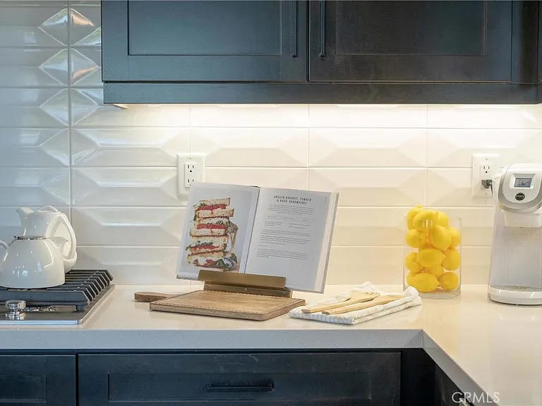 58085 Coral View Way — Photo 24