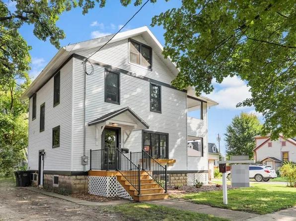 616 W Jefferson St, Stoughton, WI 53589