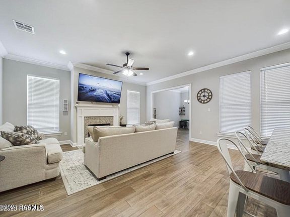 3rd image of 116 Spider Lily Ln