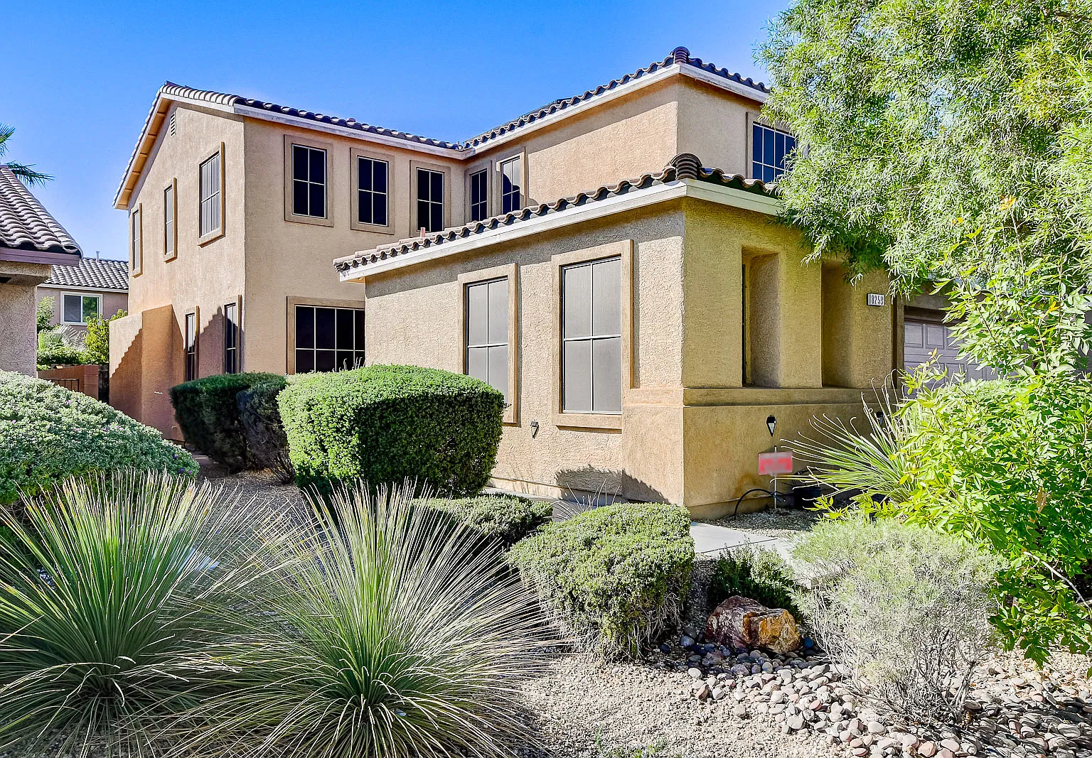4 bed, 3.5 bath, 2495 sqft, $2,685 — Photo 3