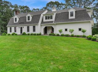 32 Isinglass Ter, Trumbull, CT 06611