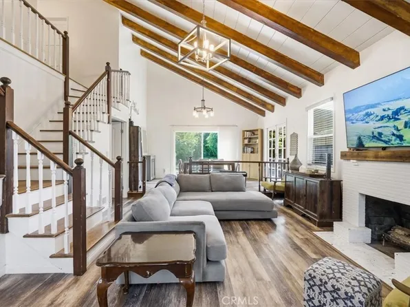 15808 Nordhoff St, North Hills, CA 91343