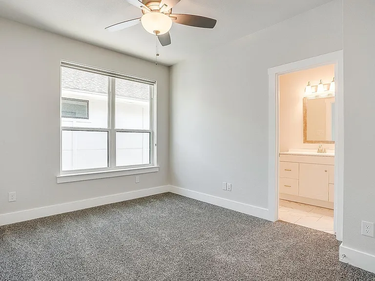 2944 Forest Park Blvd #FP-2028 — Photo 20