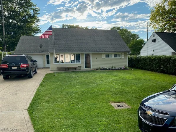 1390 Davista Ave, Madison, OH 44057