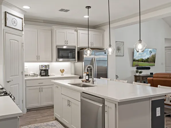 380 Lakeside Dr, Lavon, TX 75166