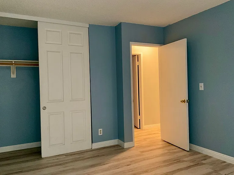 1312 N North St — Photo 11