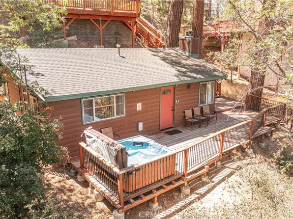 528 Villa Grove Ave, Big Bear City, CA 92314