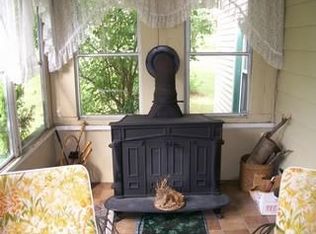 7599 Stewart Sharon Rd, Masury, OH 44438