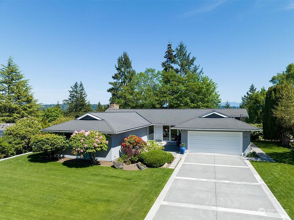 1st image of 940 178th Ave NE
