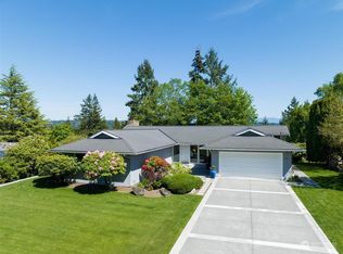 940 178th Ave NE, Bellevue, WA 98008