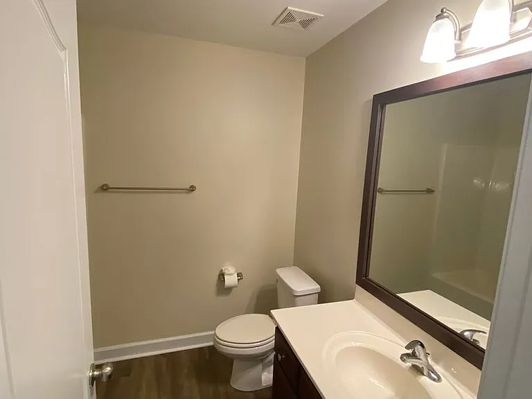 404 Ridgeway Dr — Photo 15