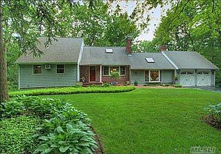 1st image of 9 Beaverhill Ln