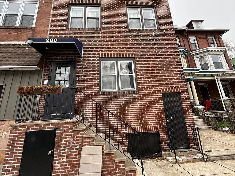230 S 45th St #2 — Photo 12