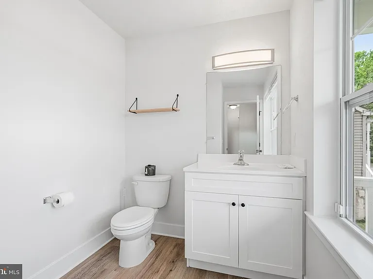 1306 Washington Ave — Photo 14