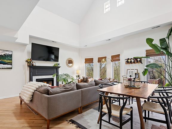 2nd image of 3141 N Racine Ave #3