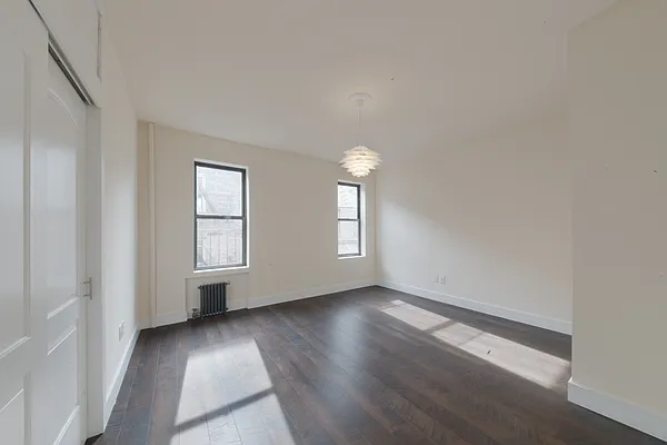 Rented by REAL New York | media 10