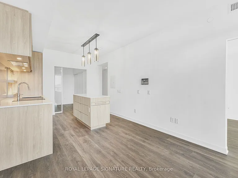28 Ann St #422 — Photo 3