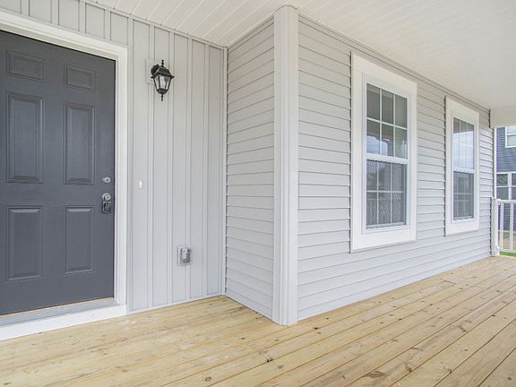 3rd image of 10545 Sunbranch Dr