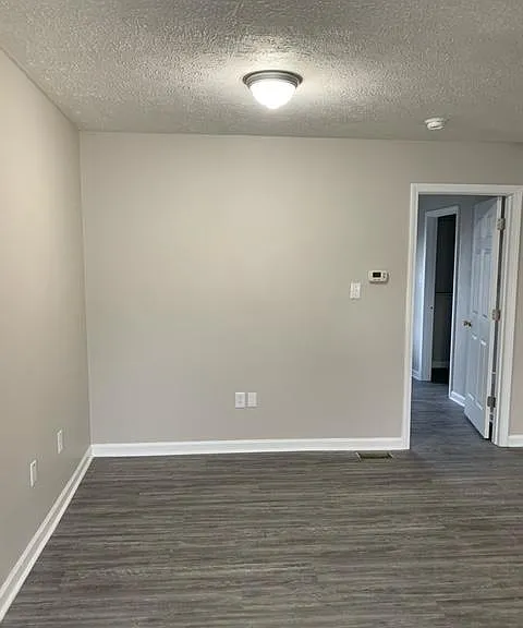 300 Kristin Dr #1 — Photo 2