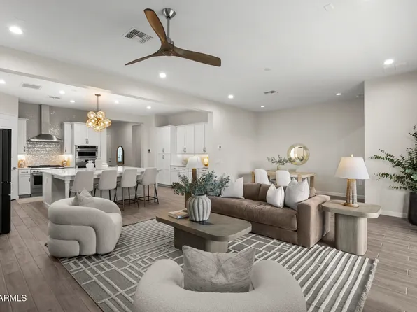 5954 E CAT BALUE Drive, Phoenix, AZ 85054