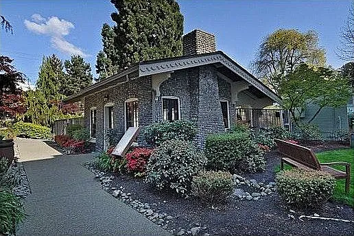 Pool House