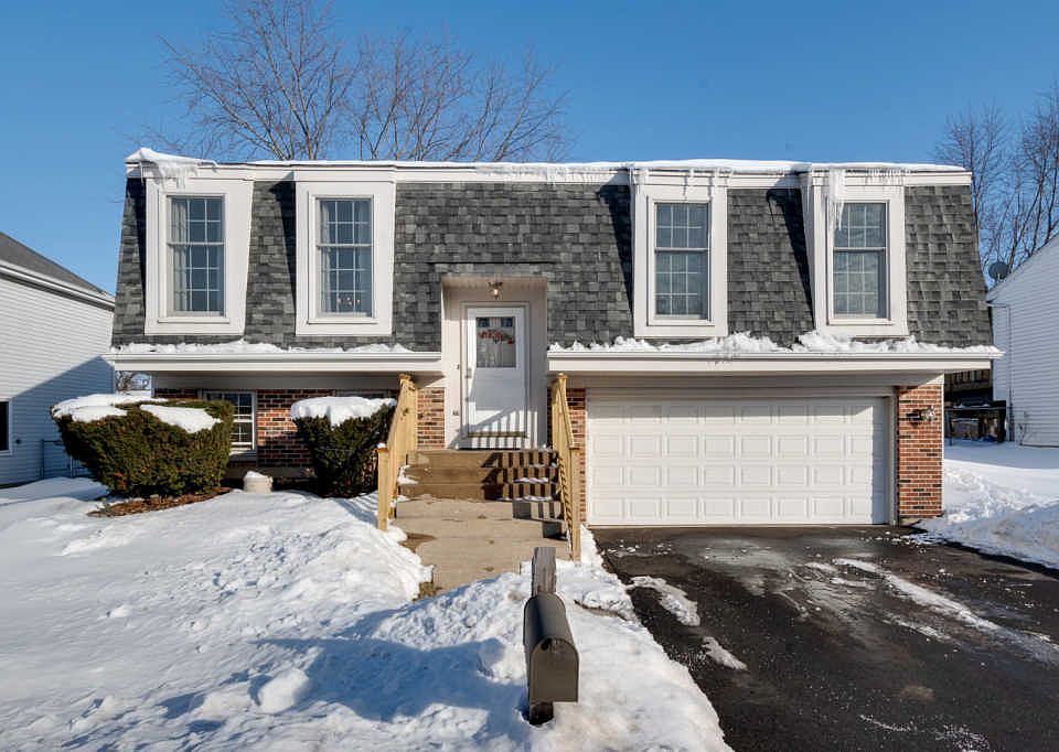 1st image of 689 Sand Creek Dr