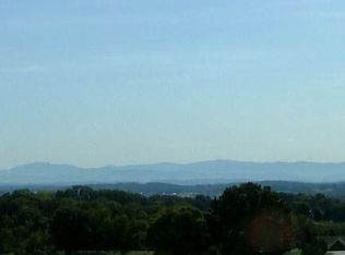 9342 Ridges Meadow Ln, Knoxville, TN 37931