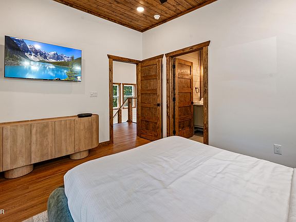 17th image of 3005 Nellie Dr