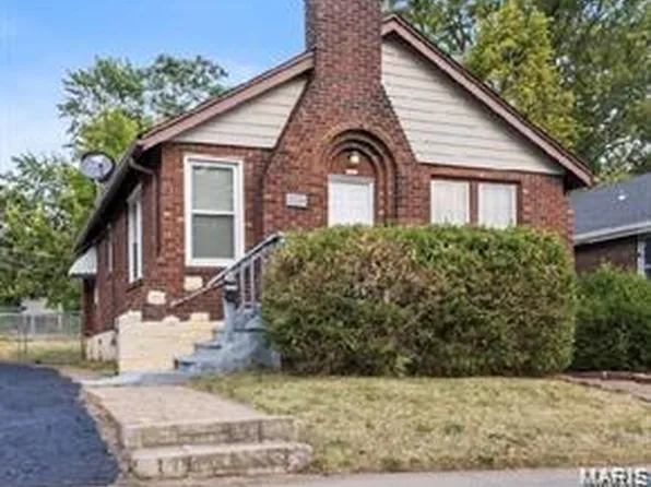 1214 Gruner Pl, Saint Louis, MO 63133