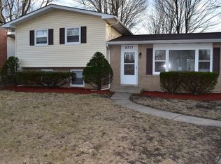2717 Dana Ave, Waukegan, IL