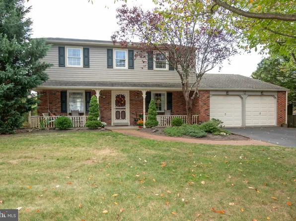 106 Serene Dr, Holland, PA 18966