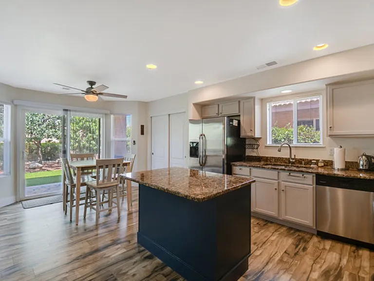 8627 Eagle Creek Dr NE — Photo 6