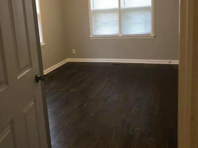 3003 S 42nd St — Photo 10