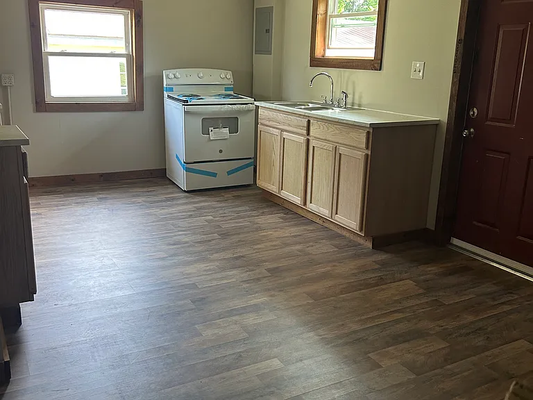 324 N Georgia Ave — Photo 3