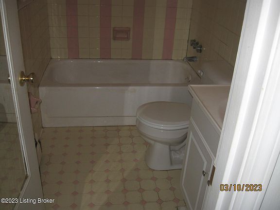 5th image of 3510 Paragon Ct Unit 7A
