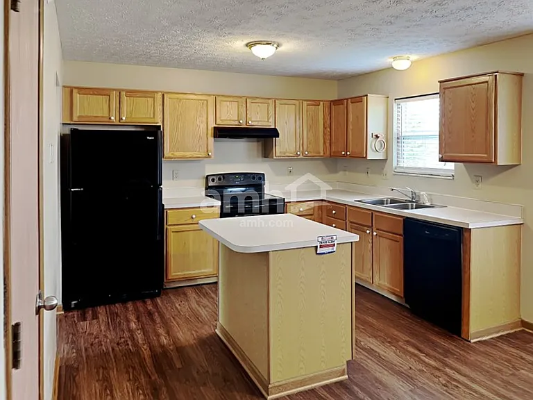 1449 Tall Pine Ct — Photo 4