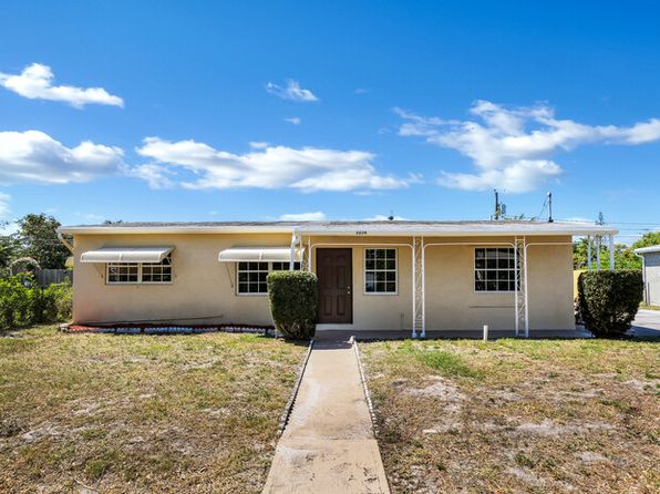 2639 NE 4th Ct