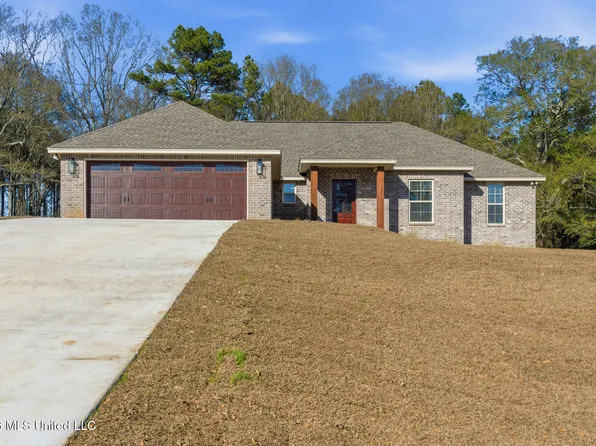 76 Meadow Breeze Rd, Sumrall, MS 39482