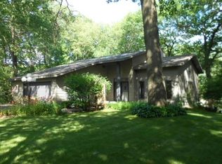 N5620 Thunderbird Dr, Portage, WI 53901