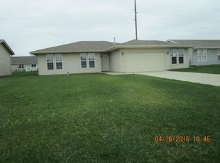 15546 Summerbrooke Ln, Roscoe, IL 61080