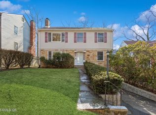 55 Richmond Dr, Old Greenwich, CT 06870