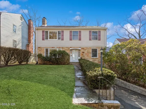 55 Richmond Dr, Old Greenwich, CT 06870