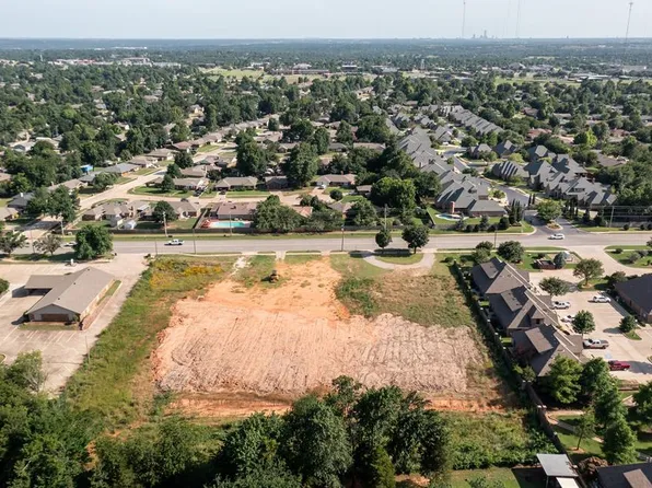 907 E 33rd St Lot 3-4-5, Edmond, OK 73013